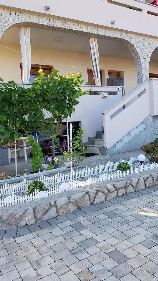 Kabashi Apartment Krk Town